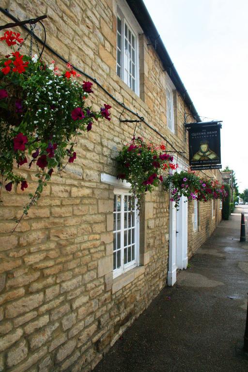 Queens Head Inn Nassington Exterior foto